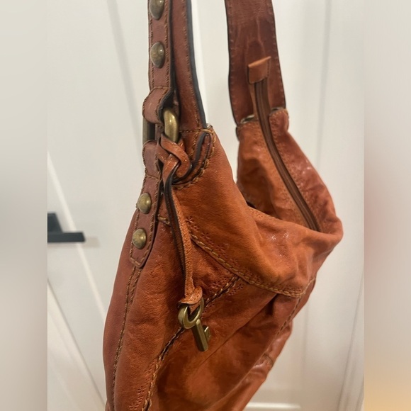 VTG Fossil Hobo Bag Brown Leather Brass Hardware Zip Closure - Picture 6 of 10